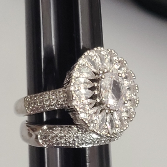 925 Stunning CZ Ring And Band Pave Wedding Engagement Sz 5 6 7 New SPARKLY - Picture 17 of 17